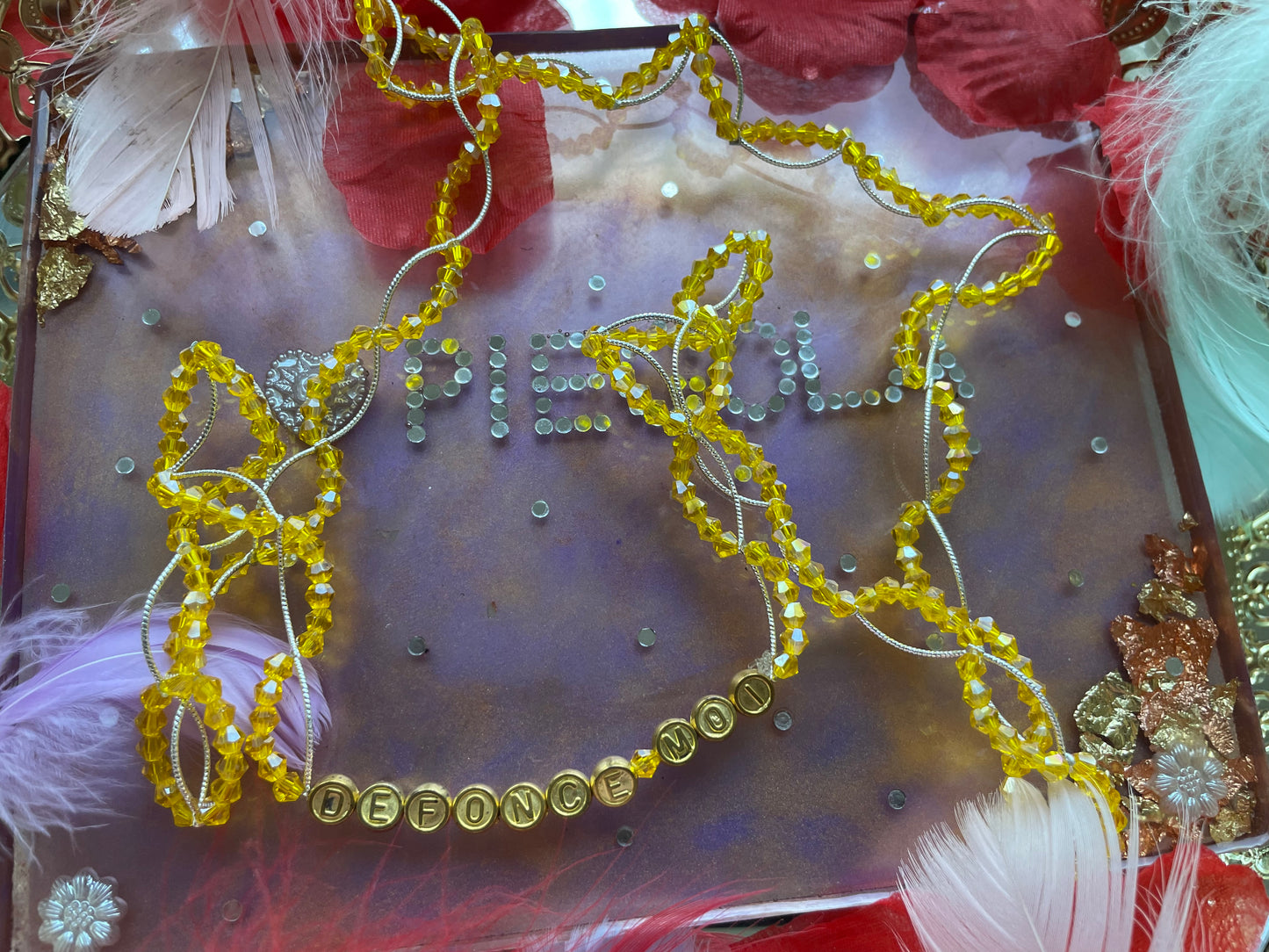 Baya torsadé et message coquin