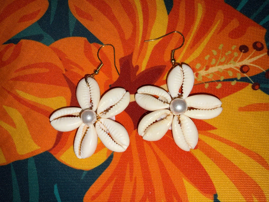 Boucles d’oreilles Fleur de Cauries