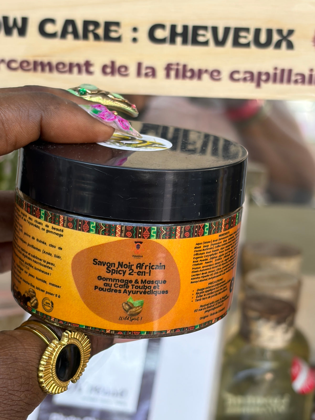 Savon Noir Africain Spicy 2-en-1 – Gommage & Masque au Café Touba et Poudres Ayurvédiques