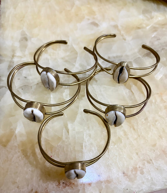 Bracelet en Bronze & Cauries