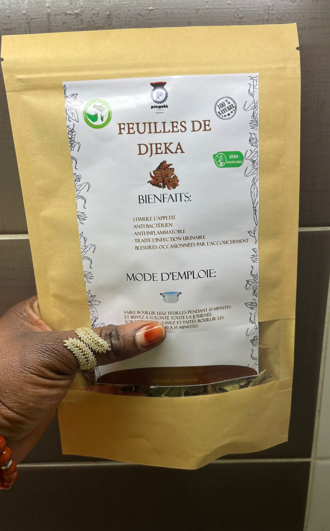 Feuilles de DJEKA